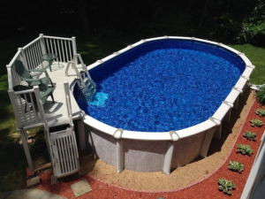 Kit de plataforma de resina Vinylworks de 5' x 13,5' para piscina elevada, con escaleras - Imagen 2